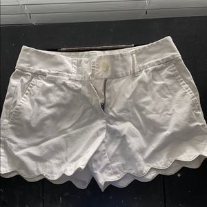 scalloped chino shorts